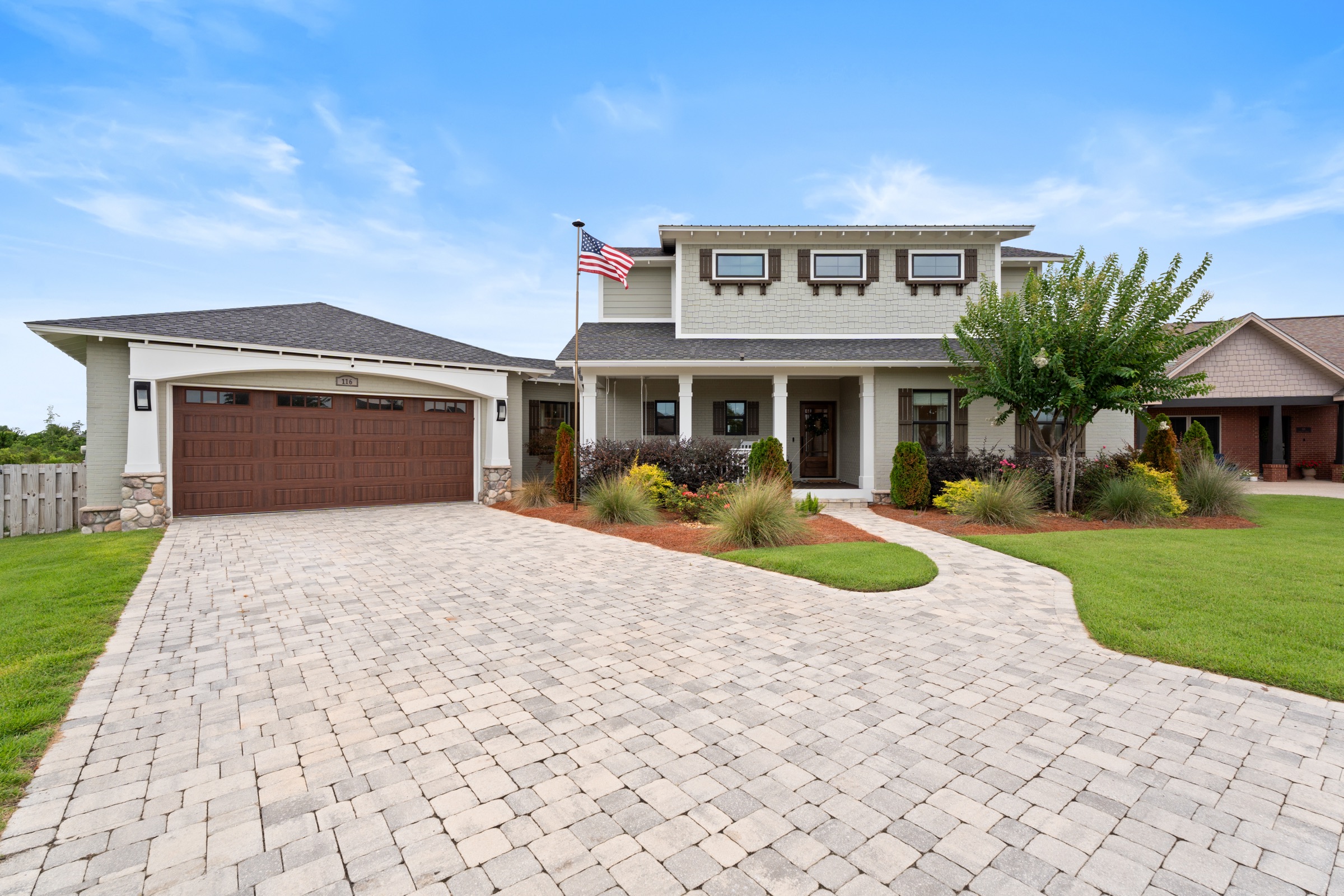 Lakeview Residence exterior